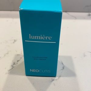 Lumiere illuminating eye cream